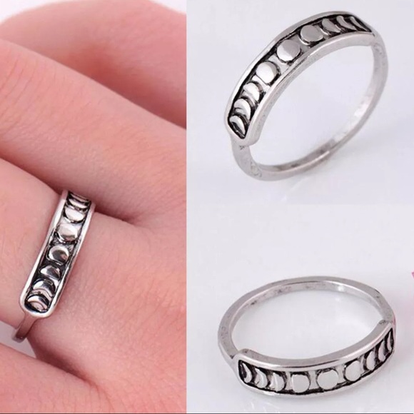 {BRAYLYNN} boho moon phase eclipse ring - Picture 3 of 5